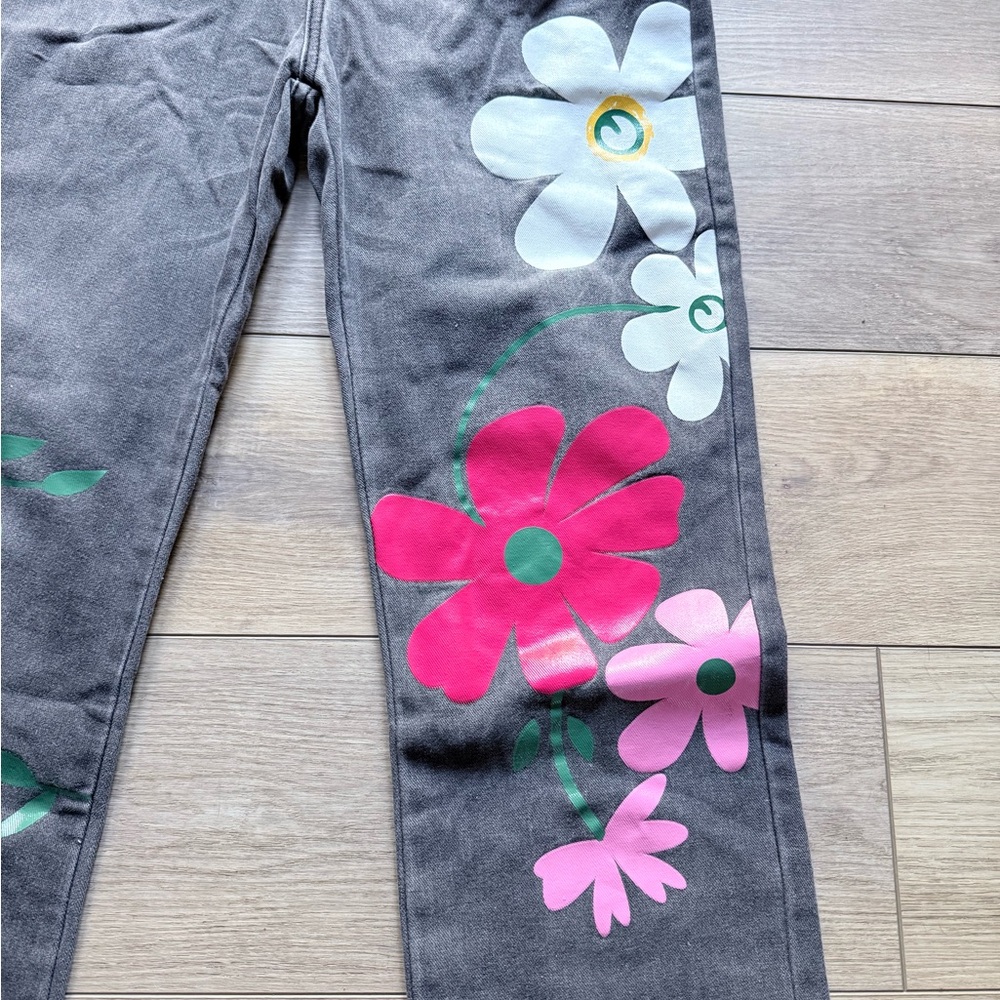 Brand New with Tags!! Floral Print Women's Denim Overalls - Picture 3 of 16